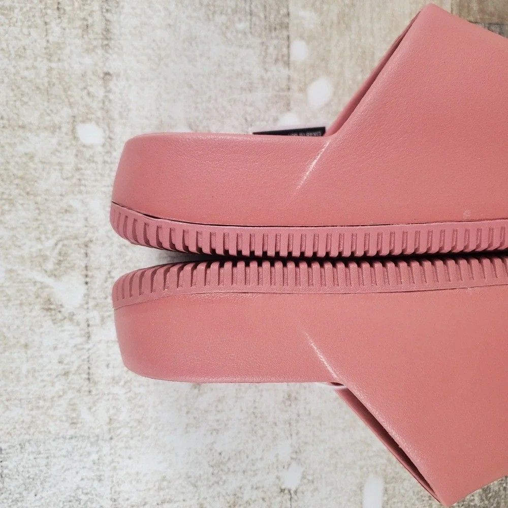 Nike‎ Calm Sandals Womens Sz 6 Canyon Pink Rubber Slip On Round Toe